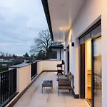 Apartman Penthouse Mit Grosser Terrasse Parkplatz Und Wlan In Exklusiver Lage Am Hellweg *