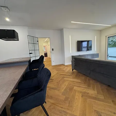 Penthouse Mit Grosser Terrasse Parkplatz Und Wlan In Exklusiver Lage Am Hellweg شقة بيليفيلد