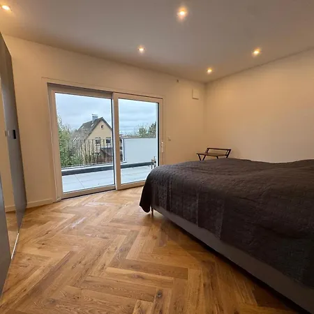 شقة Penthouse Mit Grosser Terrasse Parkplatz Und Wlan In Exklusiver Lage Am Hellweg *