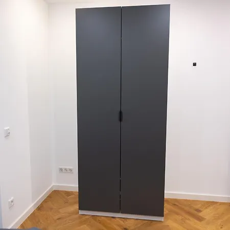 Penthouse Mit Grosser Terrasse Parkplatz Und Wlan In Exklusiver Lage Am Hellweg شقة