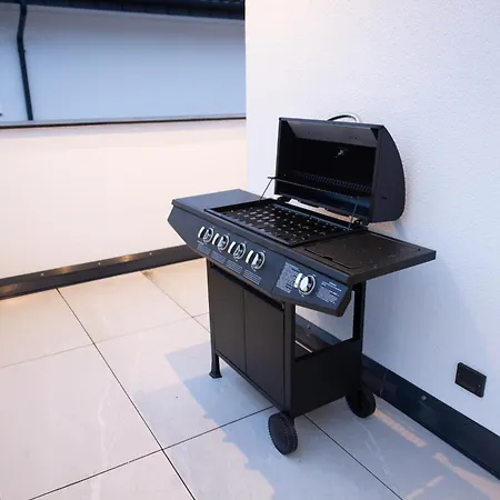 Penthouse Mit Grosser Terrasse Parkplatz Und Wlan In Exklusiver Lage Am Hellweg