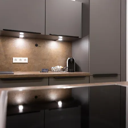 Penthouse Mit Grosser Terrasse Parkplatz Und Wlan In Exklusiver Lage Am Hellweg