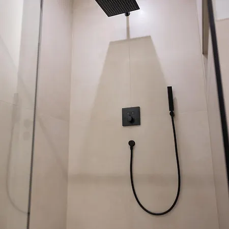 Penthouse Mit Grosser Terrasse Parkplatz Und Wlan In Exklusiver Lage Am Hellweg