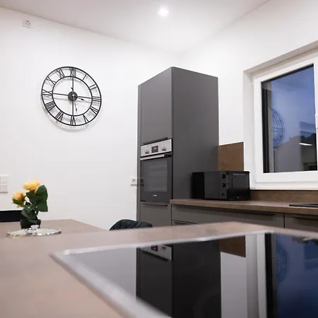 Penthouse Mit Grosser Terrasse Parkplatz Und Wlan In Exklusiver Lage Am Hellweg شقة *