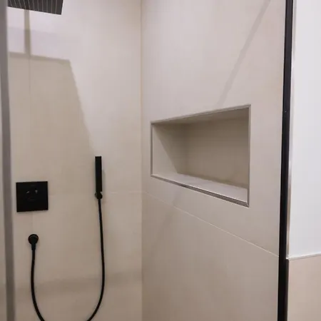 شقة Penthouse Mit Grosser Terrasse Parkplatz Und Wlan In Exklusiver Lage Am Hellweg *