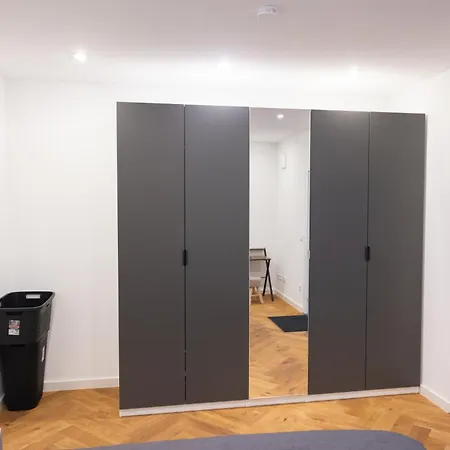 Penthouse Mit Grosser Terrasse Parkplatz Und Wlan In Exklusiver Lage Am Hellweg