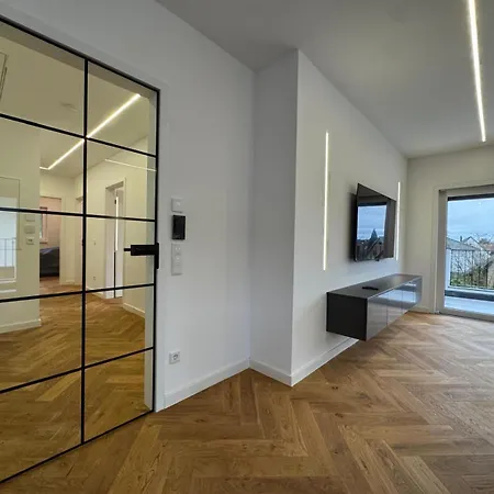 Penthouse Mit Grosser Terrasse Parkplatz Und Wlan In Exklusiver Lage Am Hellweg