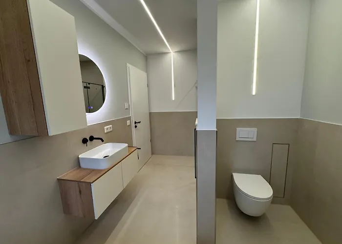 Penthouse Mit Grosser Terrasse Parkplatz Und Wlan In Exklusiver Lage Am Hellweg * Bielefeld