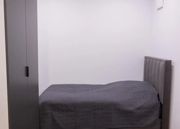 Penthouse Mit Grosser Terrasse Parkplatz Und Wlan In Exklusiver Lage Am Hellweg Appartement *