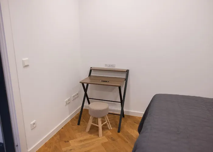 Penthouse Mit Grosser Terrasse Parkplatz Und Wlan In Exklusiver Lage Am Hellweg Bielefeld