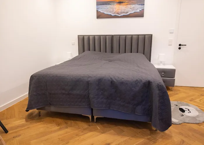 Penthouse Mit Grosser Terrasse Parkplatz Und Wlan In Exklusiver Lage Am Hellweg * Bielefeld
