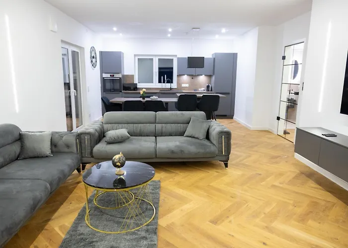 Penthouse Mit Grosser Terrasse Parkplatz Und Wlan In Exklusiver Lage Am Hellweg Bielefeld