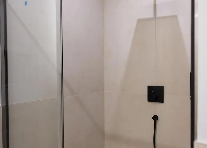 Appartement Penthouse Mit Grosser Terrasse Parkplatz Und Wlan In Exklusiver Lage Am Hellweg Bielefeld