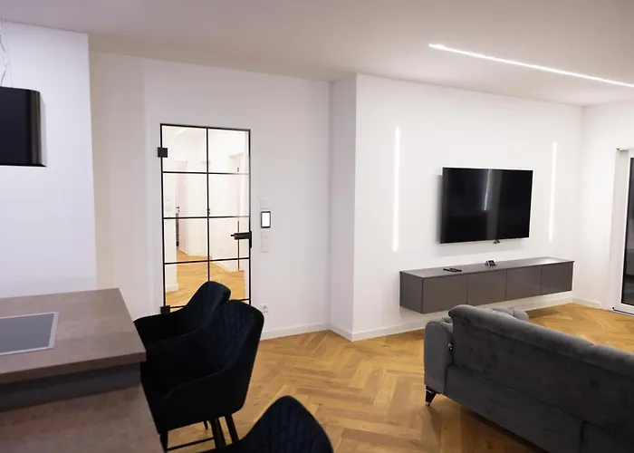 Penthouse Mit Grosser Terrasse Parkplatz Und Wlan In Exklusiver Lage Am Hellweg Appartement