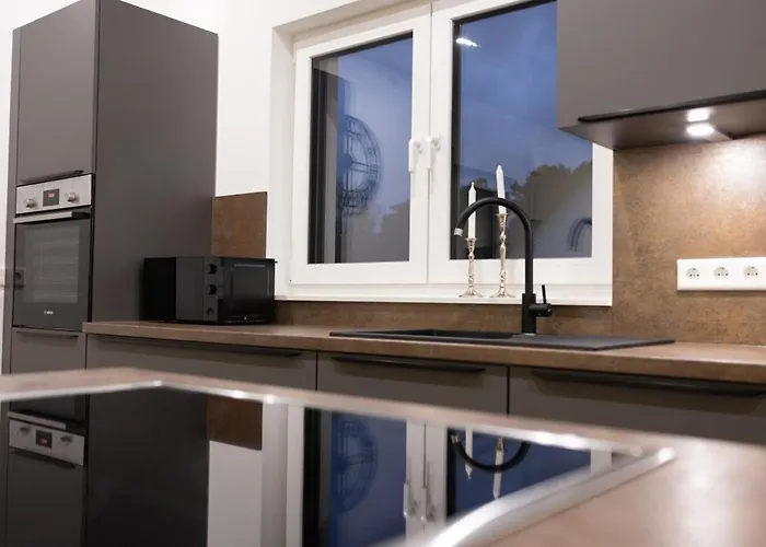 Penthouse Mit Grosser Terrasse Parkplatz Und Wlan In Exklusiver Lage Am Hellweg * Bielefeld