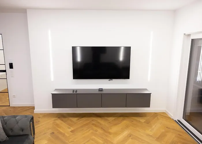 Appartement Penthouse Mit Grosser Terrasse Parkplatz Und Wlan In Exklusiver Lage Am Hellweg Bielefeld