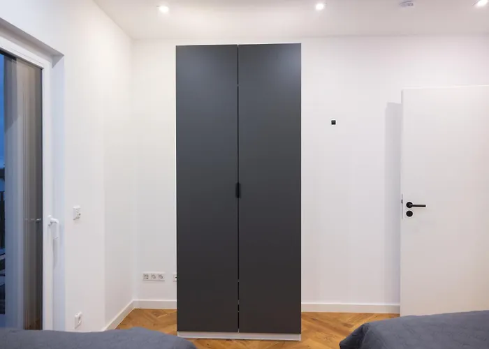 Penthouse Mit Grosser Terrasse Parkplatz Und Wlan In Exklusiver Lage Am Hellweg *