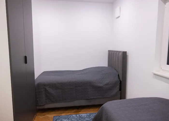 Penthouse Mit Grosser Terrasse Parkplatz Und Wlan In Exklusiver Lage Am Hellweg