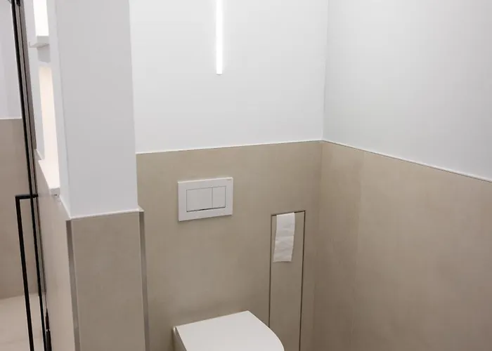 Appartement Penthouse Mit Grosser Terrasse Parkplatz Und Wlan In Exklusiver Lage Am Hellweg