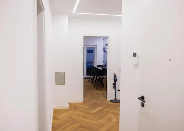 Penthouse Mit Grosser Terrasse Parkplatz Und Wlan In Exklusiver Lage Am Hellweg