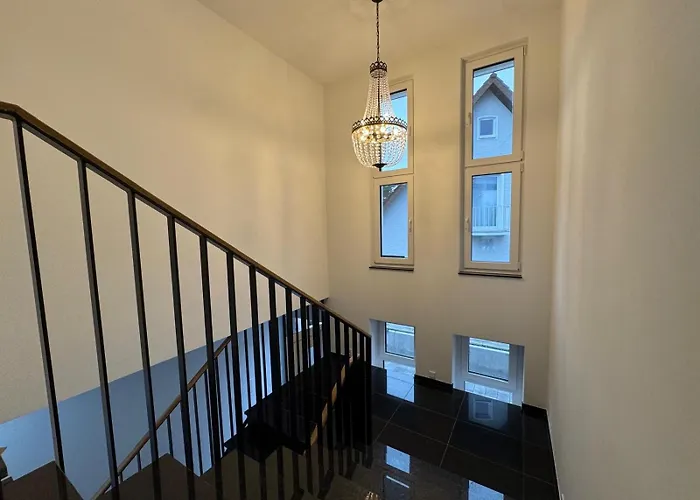 Penthouse Mit Grosser Terrasse Parkplatz Und Wlan In Exklusiver Lage Am Hellweg *